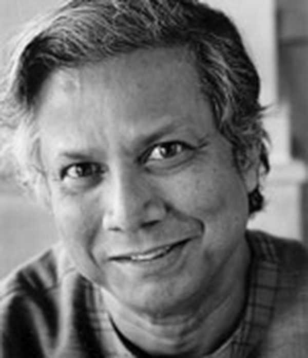 Yunus sostiene il SIMputer