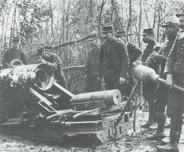 Il cannone francese da 220mm sul fronte occidentale, 1915